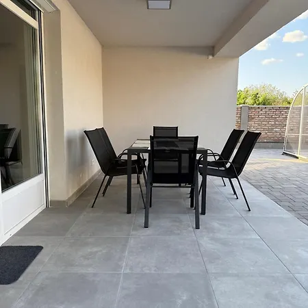 Affittacamere Lg 4*