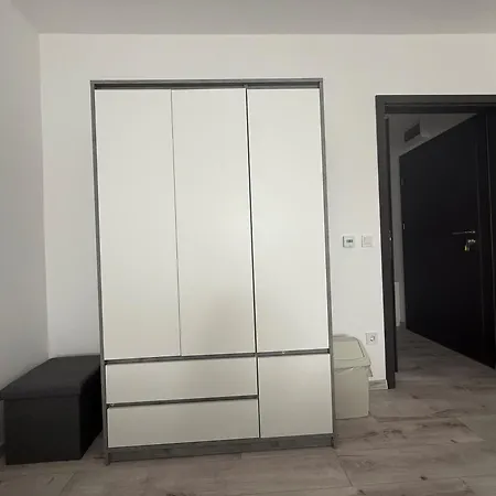 Lg Pensiune *