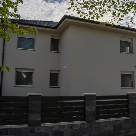 Lg 4* Siófok